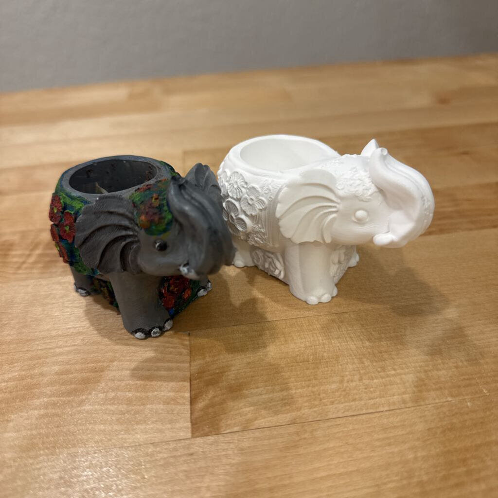 Little Elephant Pot