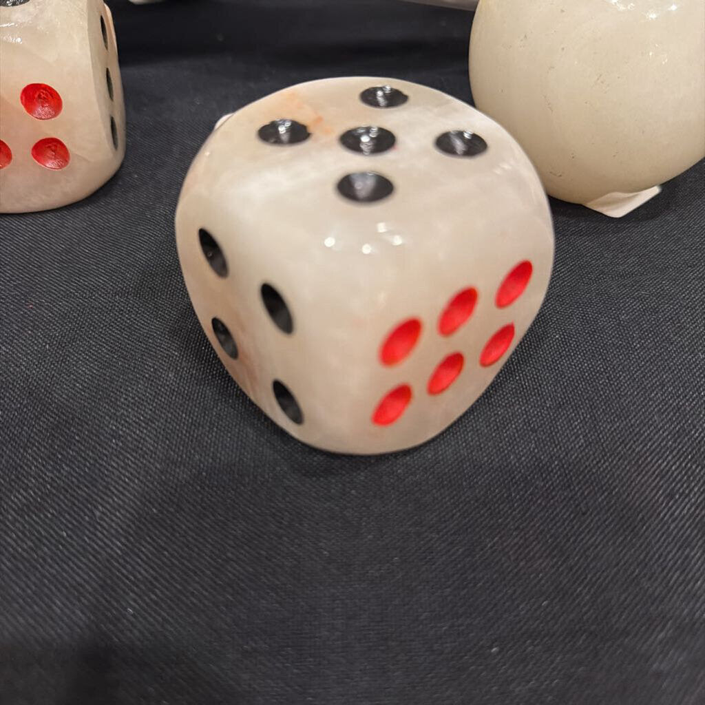 Onyx Dice