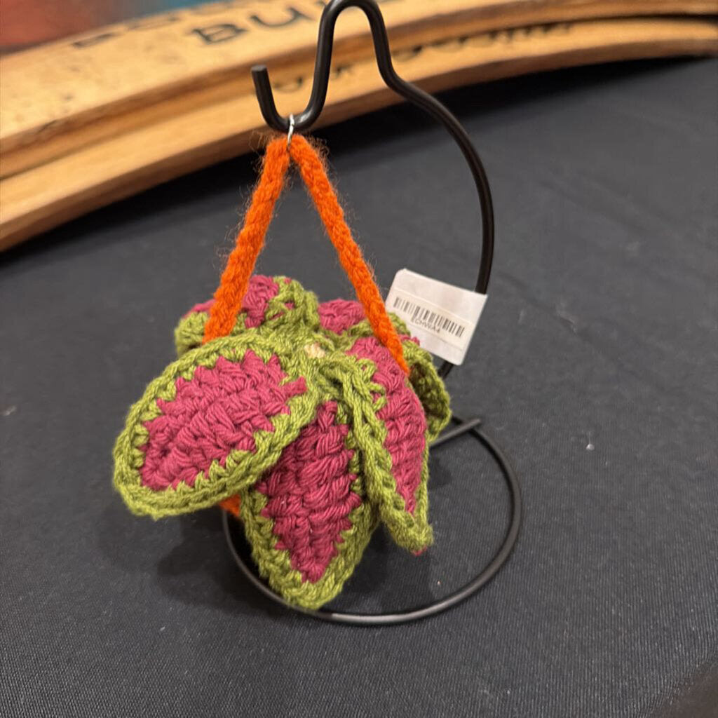 Wisteria Flower w/hanger