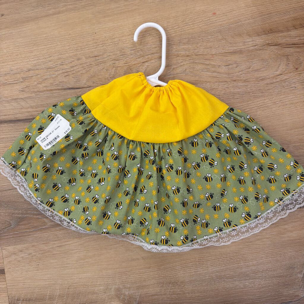 21" Goose Dress 8