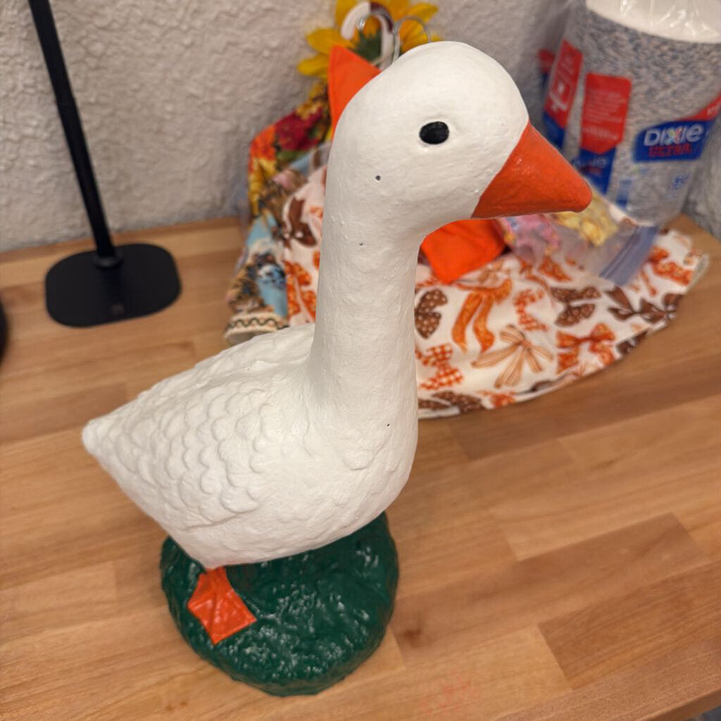 14" Goose with choice of Outfit