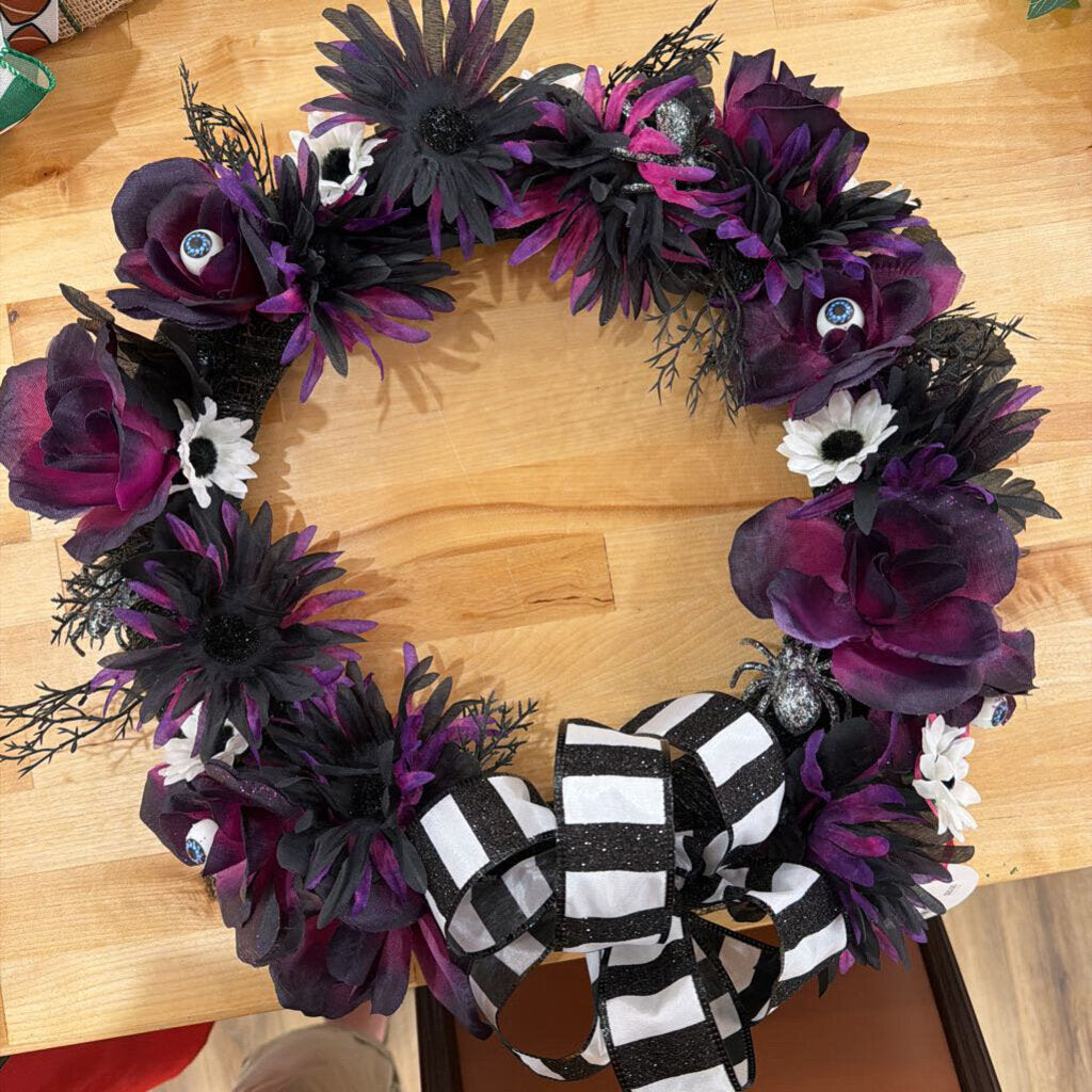 Eyeballs Wreath