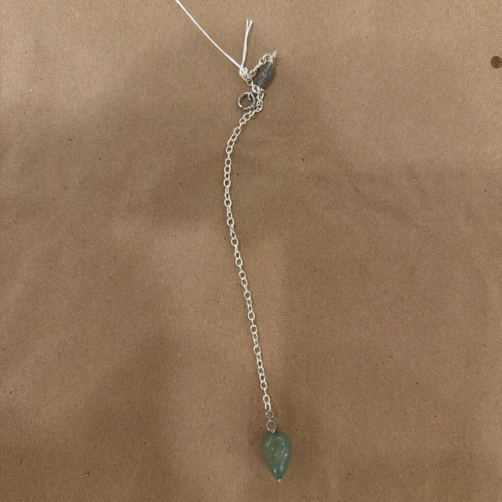 Green Onyx With Labradorite