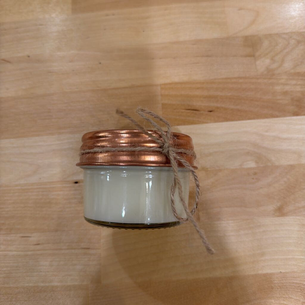 4oz Pistachio & Salted Carmel Candle