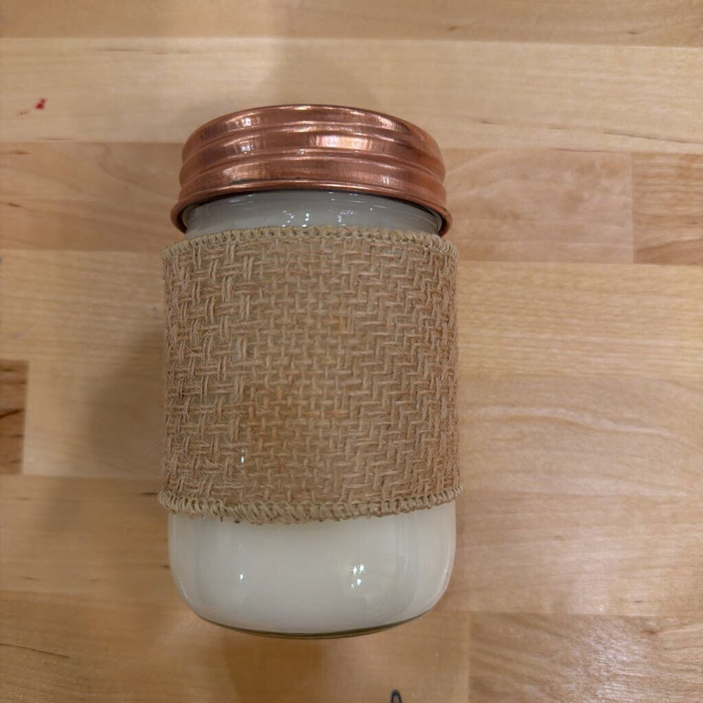 12oz Mahogany Teakwood Candle