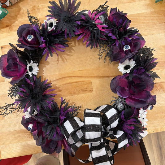 Eyeballs Wreath