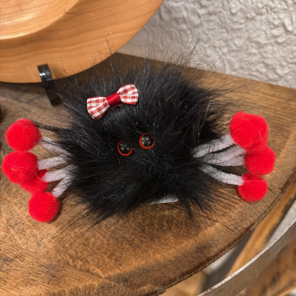 Red Bow Spider