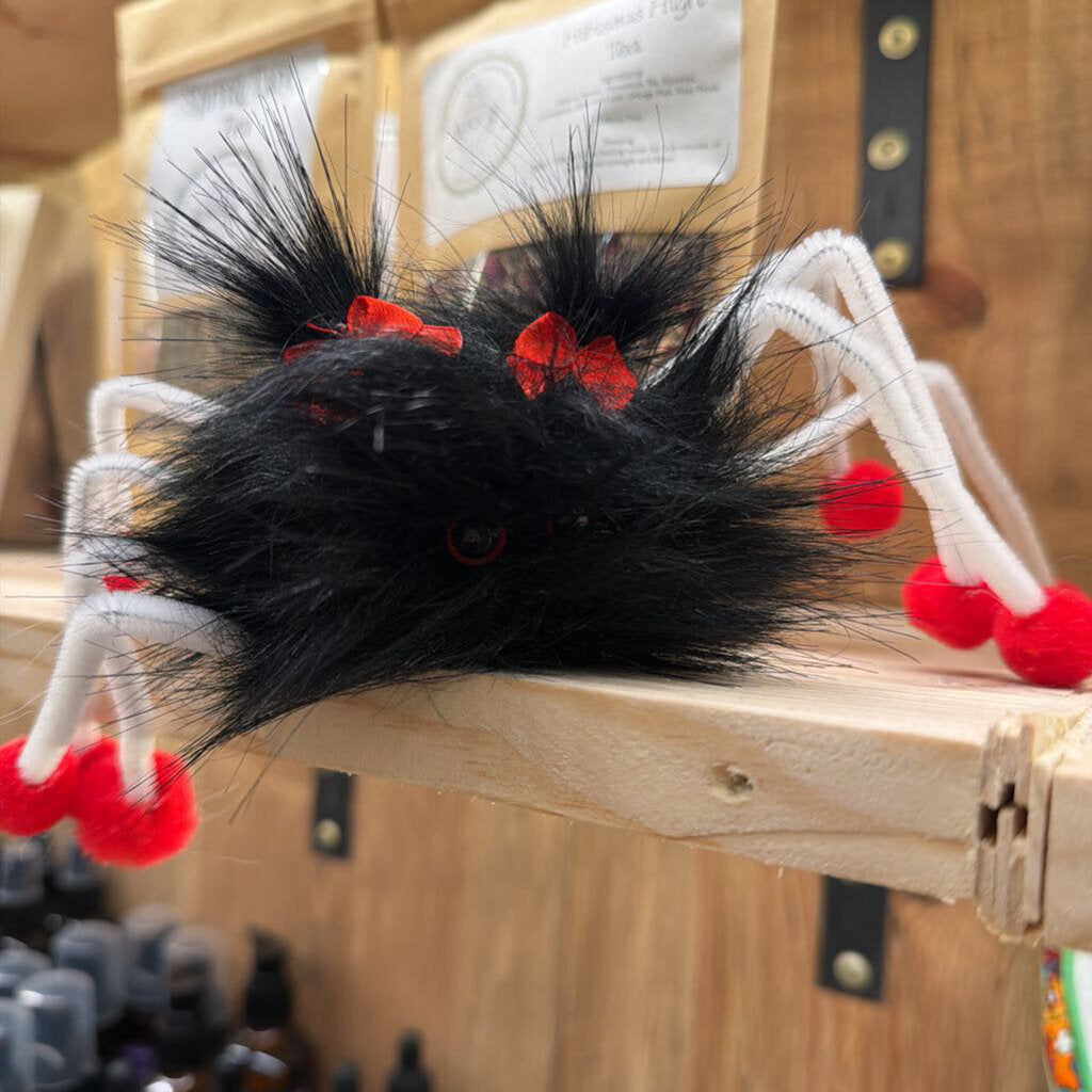 Pig Tail Red Bow Spider