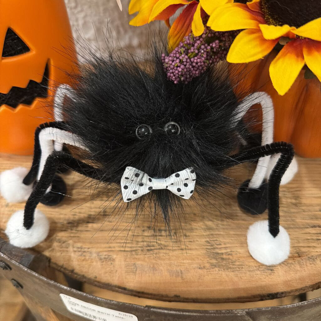 White Bow High Rise Spider