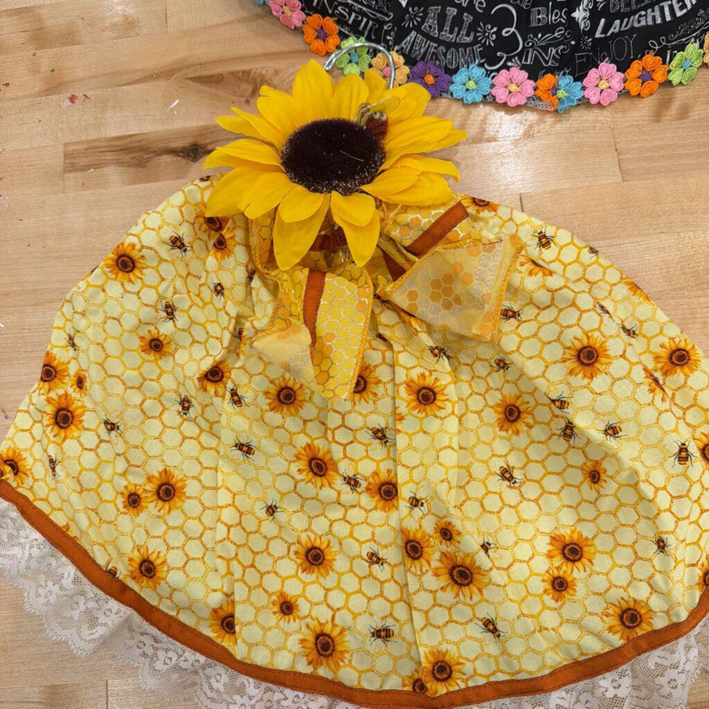 28" Sunflower Bee Goose Dress