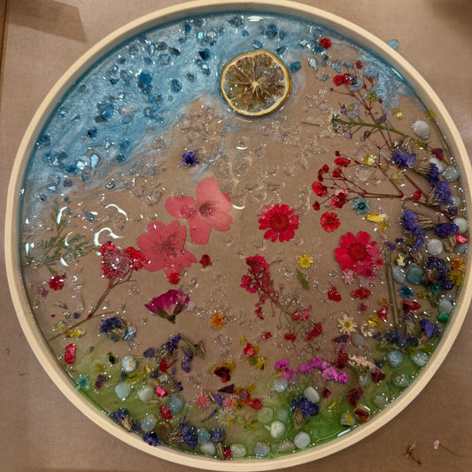 7pm-9:30pm $45: Flower Resin Experience - 28 May 2026